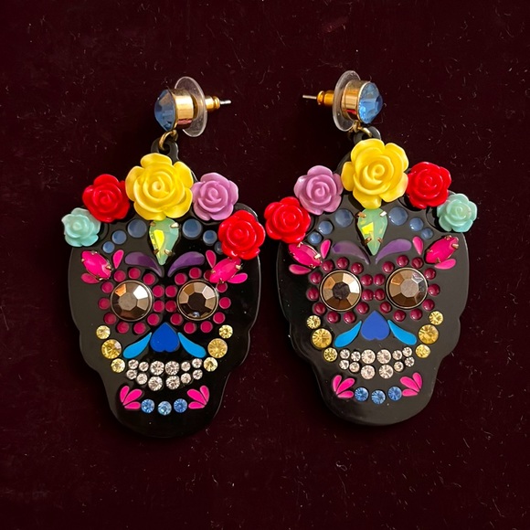 Floral earrings - Picture 3 of 3